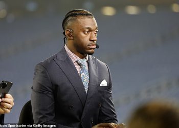 Robert Griffin III slijedi zadivljujući novi posao sa suparnikom emitiranja nakon pucanja ESPN -a