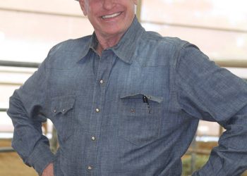 Rodeo Hall of Famer Roy Cooper umire u tragičnoj požaru kuće u 69, slanje udarnih valova kroz svijet užeta