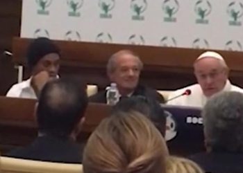 Ronaldinho prisjeća se pape Franjo, sastanka s papom: "Nezaboravan"