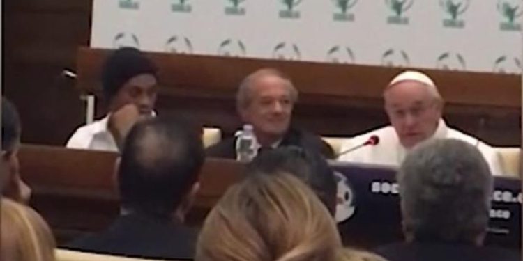 Ronaldinho prisjeća se pape Franjo, sastanka s papom: "Nezaboravan"