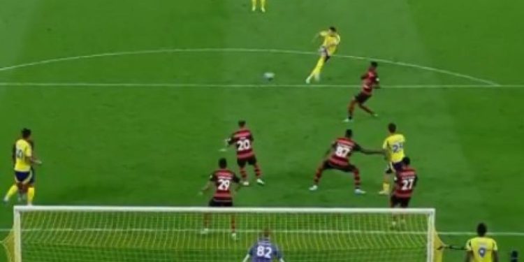 Ronaldo slomi vrata! Točno u letu pod prelaskom protiv Al Rijada