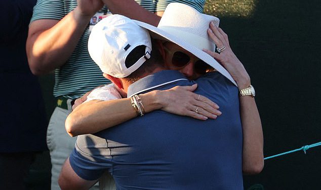 Rory McIlroy emocionalno slavi Masters pobjedu sa suprugom Erica Stoll nakon turbulentne godine drame razvoda