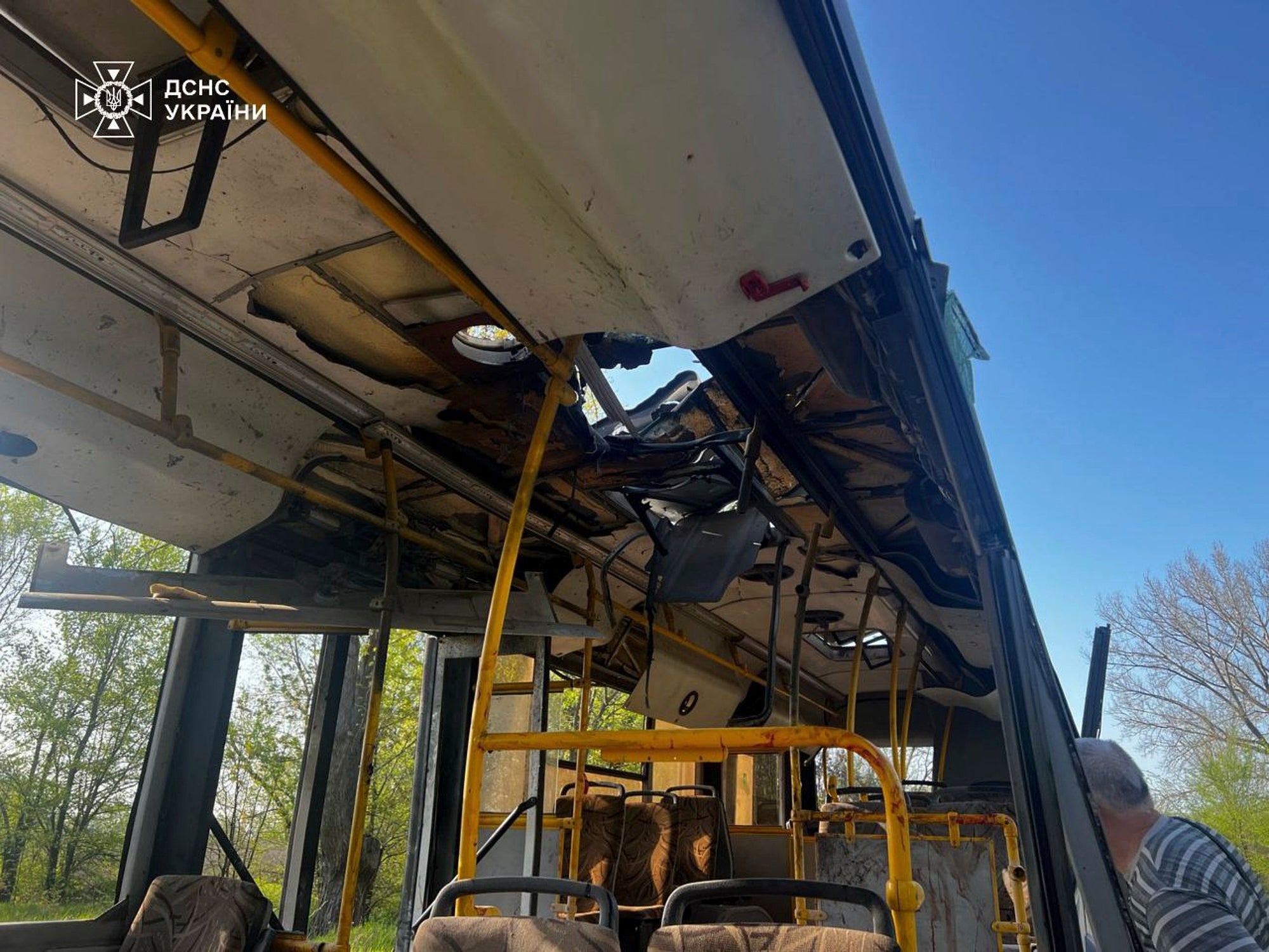 Devet osoba je ubijeno kad je ruski dron udario u autobus u Dnipropetrovsk