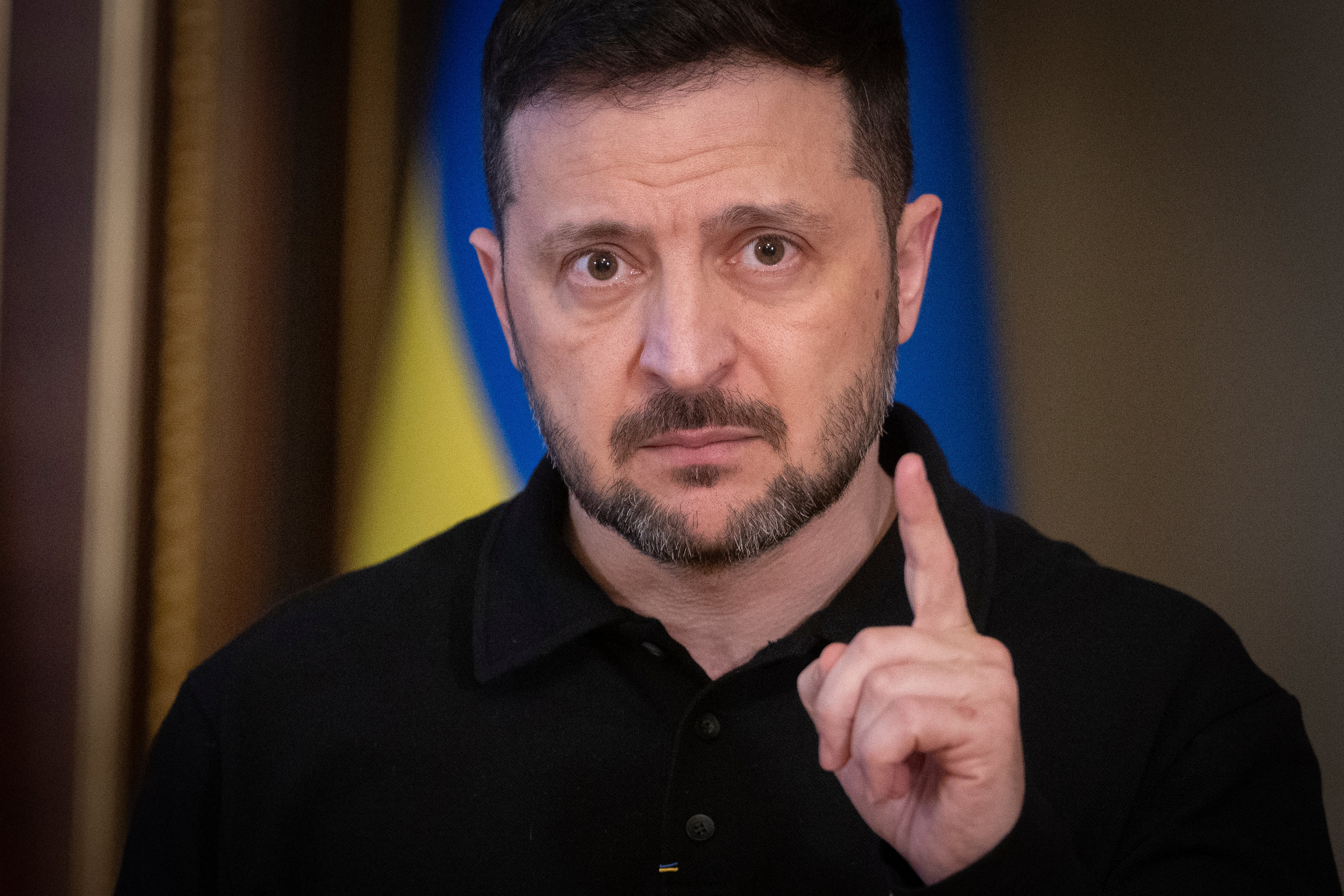 Ukrajinski predsjednik Volodymyr Zelensky razgovara s novinarima