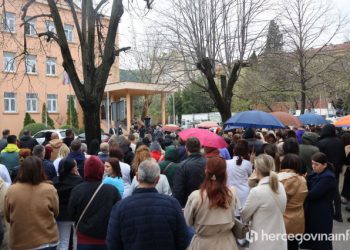 SINDIKAT DOKTORA MEDICINE I STOMATOLOGIJE HNŽ ‘Poštujemo borbu kolega, ali ne i iznošenje netočnih informacija’