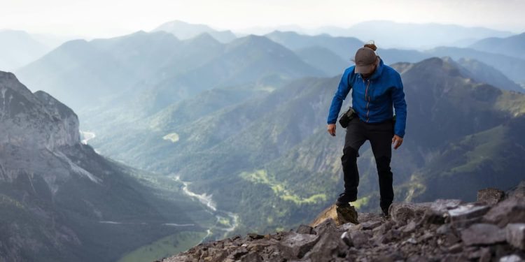 STRAVA U SUSJEDSTVU Američki marinac na planinarenju pao u ponor dubok 500 metara