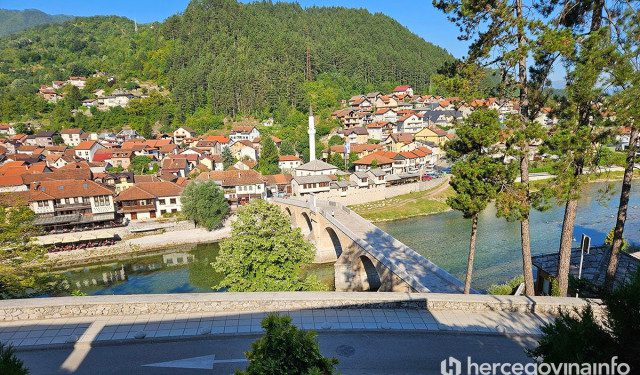 SVI ŽELE BITI IZNIMKA Grad Konjic od Vlade FBiH traži ukidanje neradne nedjelje zbog turizma