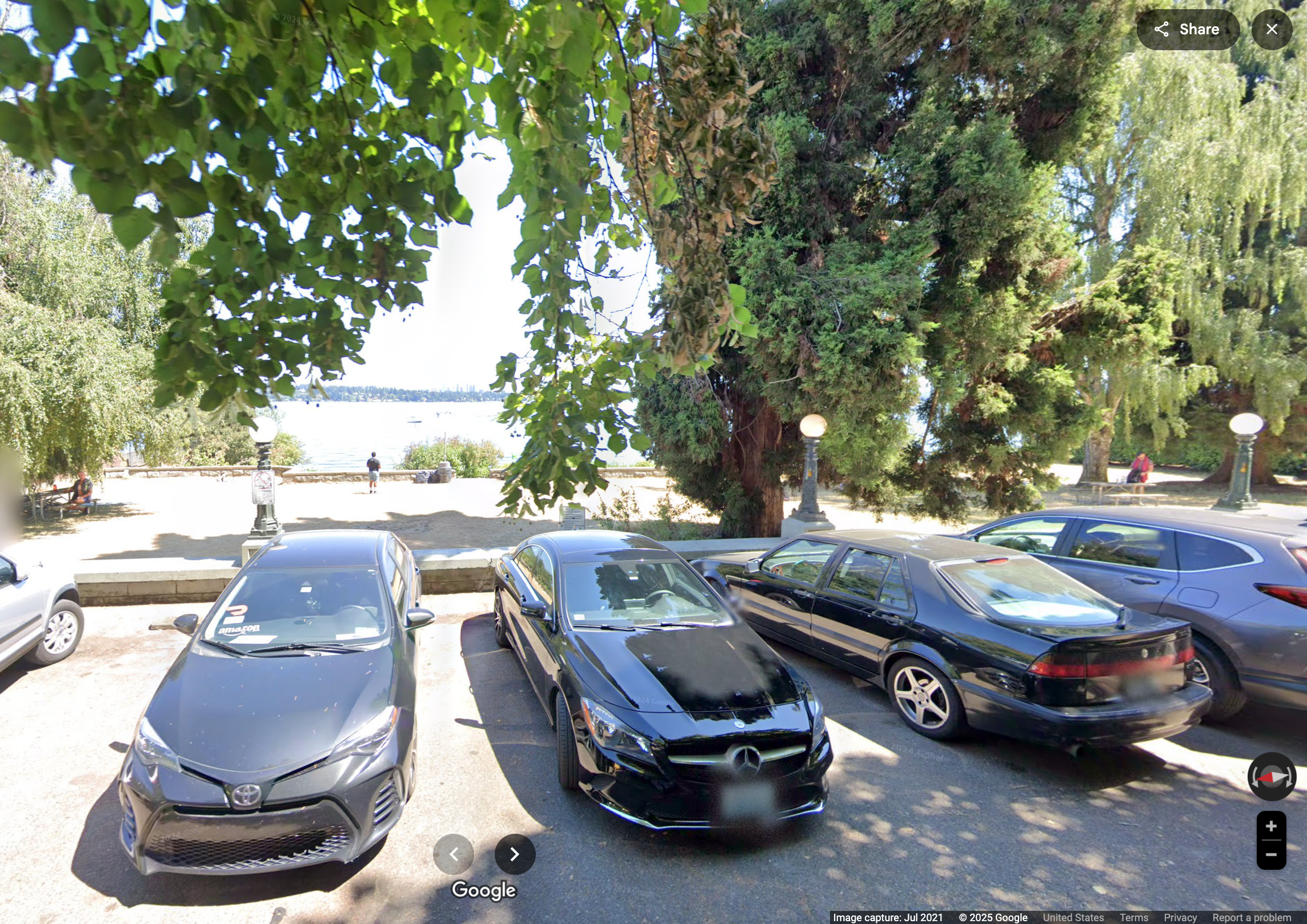 Denny Blaine Park na slici u Seattleu. Skupina zabrinutih stanovnika tužila je grad, tvrdeći da je ilegalna aktivnost - uključujući 