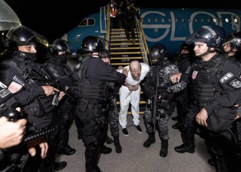 Šest od 10 Amerikanaca protivi se deportiranju migranata koji nisu počinili zločine u zatvoru El Salvador