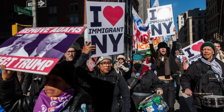 ‘Sjedinjene Države žele da odete’: Djeca s migrantima bez pratnje prisiljena su prisustvovati saslušanju samog u deportaciji