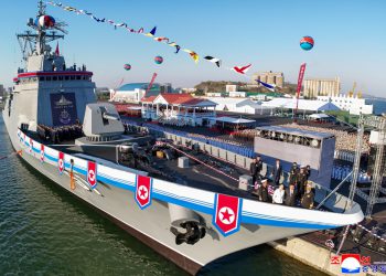 Sjeverna Koreja porinula razarač s nuklearnim projektilima