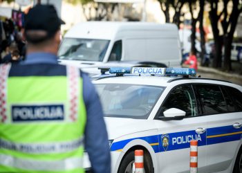 Slobodna Dalmacija – Pijanom ponavljaču prometnih prekršaja sud trajno oduzeo automobil, dobio je i 30 dana zatvora