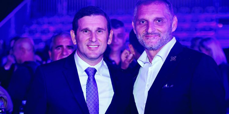 Slobodna Dalmacija – Šef splitskog HDZ-a komentirao svog zamjenika Budimira: ‘Sam je rekao da će sve srušiti!’ Dotaknuo se i njegove ostavke