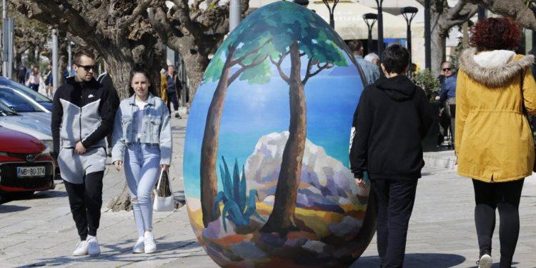 Slobodna Dalmacija – Uskrsni vikend turističkom središtu ‘donio’ prvih 4000 gostiju, iz TZ-a tvrde kako ih je moglo biti još više…