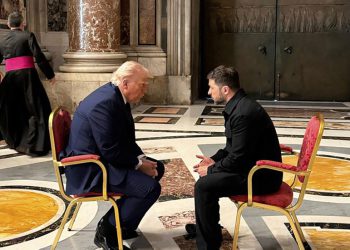 ‘Smireo’ Zelensky je zatražio ‘više oružja’ u Vatikanu – Trump – RT World News