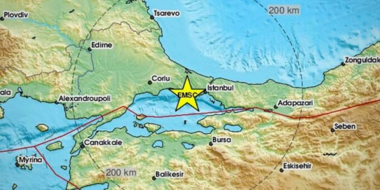 Snažan potres magnitude 6,2 s epicentrom u unutarnjem dijelu Mramornog mora: “Zatresao rubne dijelove metropole!”