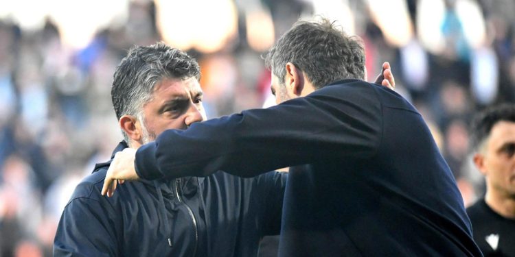 Sportske novosti – ANKETA Kladionice opet promijenile favorita, i dalje male šanse za Dinamo. Pitamo vas: Tko će osvojiti titulu?