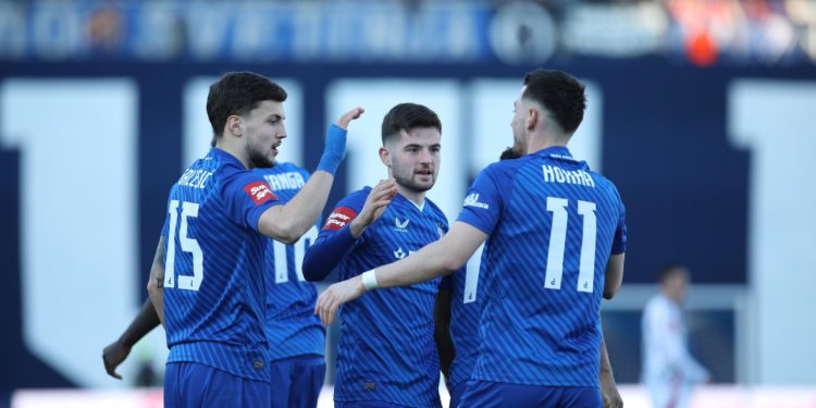 Sportske novosti – ANKETA: Tko je vaš favorit za novog Dinamovog trenera? Najnovije ime na popisu podijelilo je plavi puk