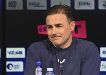 Sportske novosti – Cannavaro kasnio više od pola sata, a onda poručio: ‘Nogomet je pun strasti, pravi navijači Dinama to ne rade’