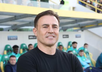Sportske novosti – Cannavaro luta više nego Crvenkapica, a sad je naletio na vuka. Talijan je jednim potezom ‘zaklao’ momčad