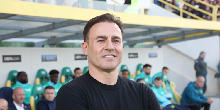 Sportske novosti – Cannavaro luta više nego Crvenkapica, a sad je naletio na vuka. Talijan je jednim potezom ‘zaklao’ momčad