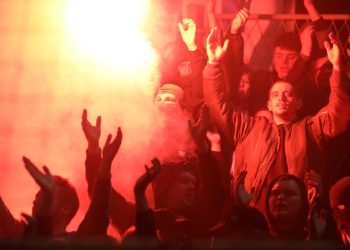 Sportske novosti – Dinamo će skupo platiti ‘divljanje’ Boysa! Stigla kazna za pirotehniku i paljenje zastave HNS-a i Varaždina