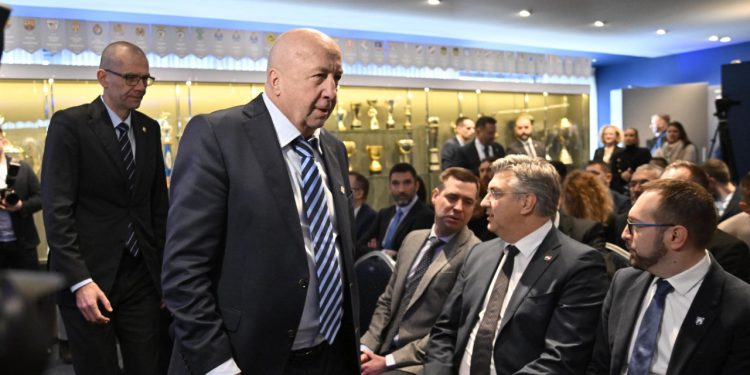 Sportske novosti – Dinamo treba raspisati nove izbore! Na taj način može se ostvariti i ‘mokri san’ svakog navijača…