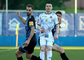 Sportske novosti – Erceg trenira s momčadi, klub odbio komentirati ‘šaketanje’. Eskaliralo je nakon oštrijeg duela na treningu?