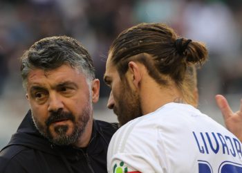 Sportske novosti – Gattusu se ponovila ista stvar. Livaja dijelio lopte, jedan igrač Hajduka otklonio čak 11 opasnosti