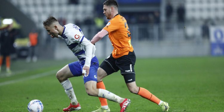 Sportske novosti – Igračima Šibenika sjela jedna plaća! Trener Vidović: ‘Ma, svaki klub ima probleme, ja uživam na treninzima’