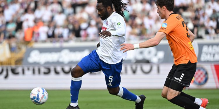 Sportske novosti – Ima li Hajduk uopće pravo govoriti o borbi za titulu? Strah ima puno lica, dvojac ga je pokazao na svoj način