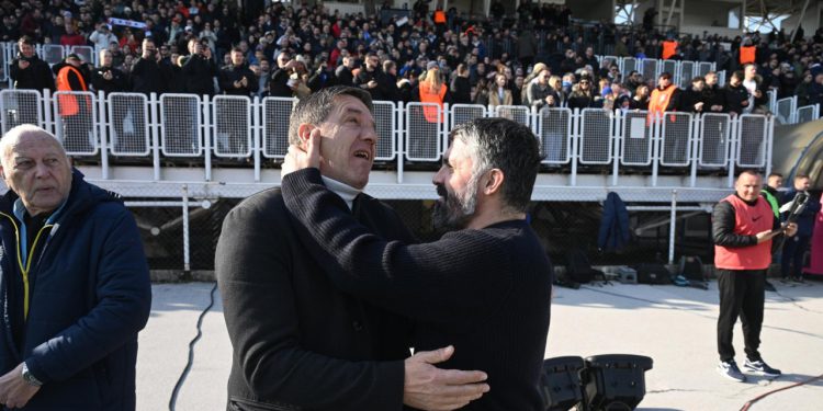 Sportske novosti – Izabrali ste novog trenera Dinama: Jedno ime odnijelo nadmoćnu pobjedu među uglednim kandidatima