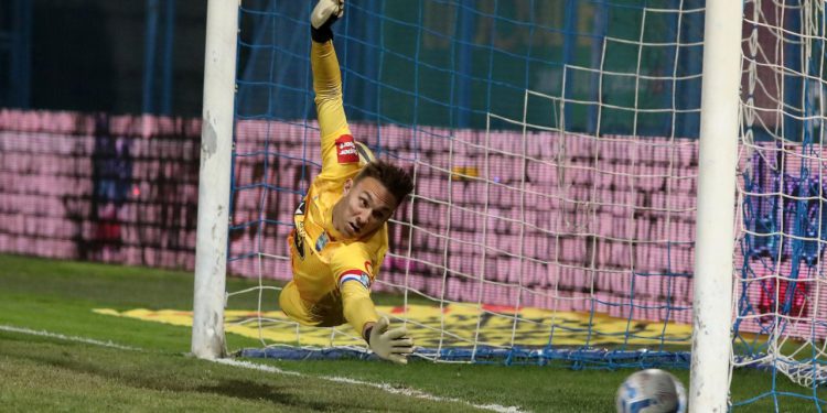 Sportske novosti – Kapetan Osijeka suzdržavao suze pa izrekao bolnu istinu: ‘Situacija je sramotna za klub!’