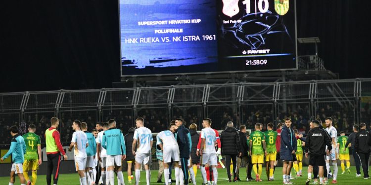 Sportske novosti – Kome smeta da oni rastu? Povijesna šansa rasplinula se iz jedne pogreške, ali ovakva iskustva su neizbježna