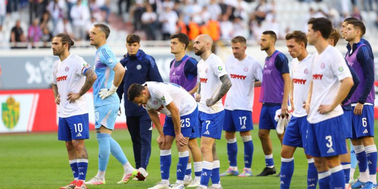 Sportske novosti – Legenda Hajduka bjesni: ‘Pokrijte se ušima! Da sam ja igrao, sam bih cijelu Istru uvalio u njihovih 16 metara!’