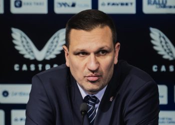 Sportske novosti – Nakon remija u Varaždinu Cannavaro snimao reklame u Italiji, a Uprava probila sve rokove…