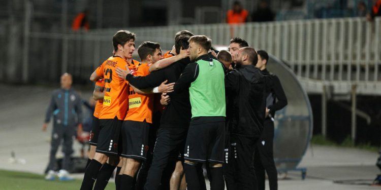 Sportske novosti – Nevjerojatna šibenska priča: Plaću je dobio samo dio igrača, a onda su napravili nešto zapanjujuće