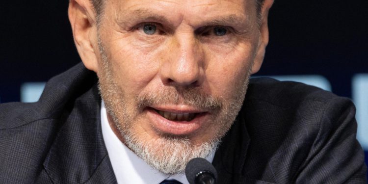 Sportske novosti – ‘Očekujem da Zvone postane Dinamov Beckenbauer! Modri bi sada mogli posložiti priču kao što je to učinio Bayern’