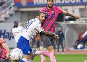 Sportske novosti – Opet – ćorak! Trajkovski na stranu, bod protiv Lokomotive ipak je za Hajduk debakl