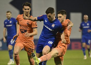 Sportske novosti – Osijek bez pobjede dva i pol mjeseca, u zadnjih devet susreta ima samo bod i samo je jedna dobra vijest…