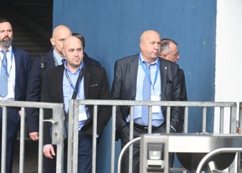 Sportske novosti – Ovo su dvorske bitke u Maksimiru, evo tko ‘udara’ protiv koga dok Dinamo tone u duboku krizu!