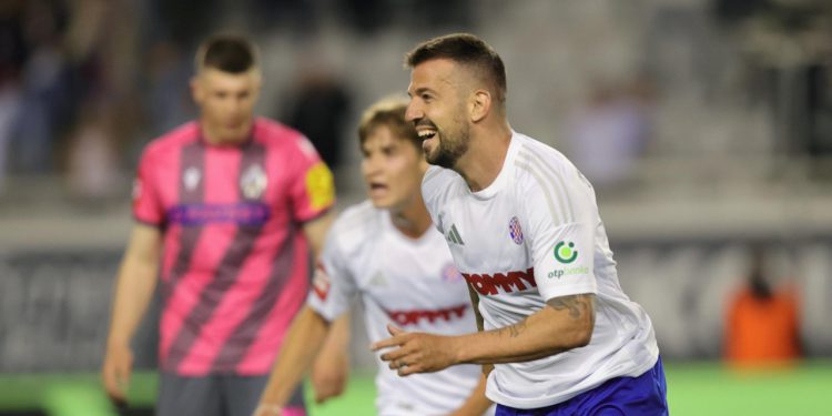 Sportske novosti – Podsmjehivali su se i odlazili kući kad je zaboravljeni Makedonac vratio boju u lica 25.000 ljudi na Poljudu