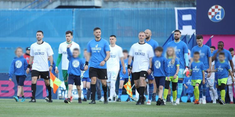 Sportske novosti – Rivali na terenu, na istoj strani kad treba pomoći: Igrači Dinama i Rijeke podržali humanitarnu akciju