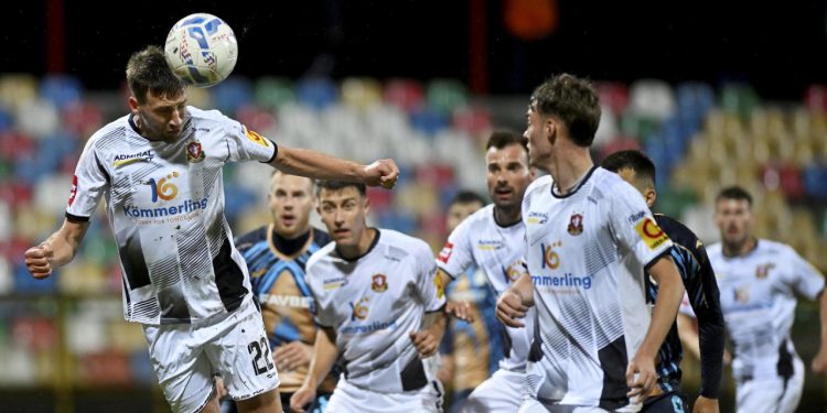 Sportske novosti – SHNL klub u jeku sezone raskinuo ugovor s dvojicom donedavnih prvotimaca. Bivšim hajdukovcima zaželjeli sreću