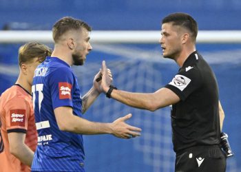 Sportske novosti – Skomina presudio: Dinamo je trebao završiti s igračem manje, Hajduk ne!