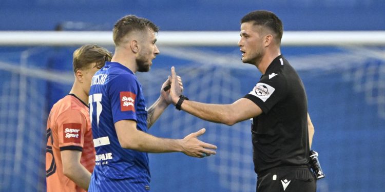 Sportske novosti – Skomina presudio: Dinamo je trebao završiti s igračem manje, Hajduk ne!