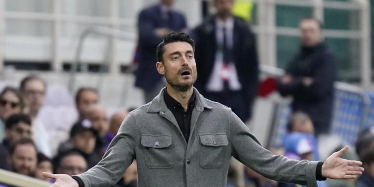 Sportske novosti – Sukob u Italiji! Trener kojeg se povezivalo s Dinamom zaratio sa suparnikom: ‘Vrijedite 300, a mi 13 milijuna‘