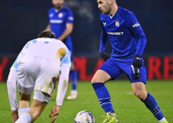 Sportske novosti – UŽIVO: Perković izvukao Bjeličinog džokera, Kanga izbacio Kulenovića iz prvih 11. Stigli sastavi za derbi!