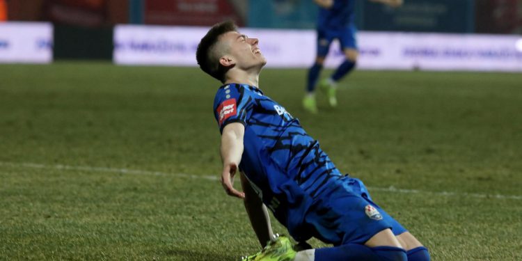 Sportske novosti – VIDEO Komentator u transu: ‘Dozvolite mi da ustanem i zaplješćem na ovoj asistenciji i golu. Ovo je djelo magije’