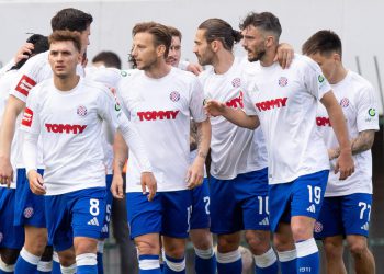 Sportske novosti – VIDEO: Naravno da nije slučajno! Pogledajte što je Rakitić radio prije nego je vratio Hajduk na prvo mjesto